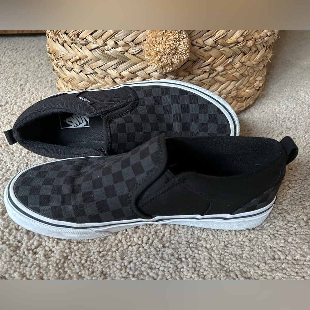 EUC Vans Black and Gray Checkered Slip-Ons- Youth 5